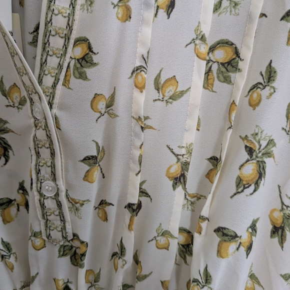 Max Studio 🍋 Flutter Sleeve Sundress With Lemons - Picture 2 of 4